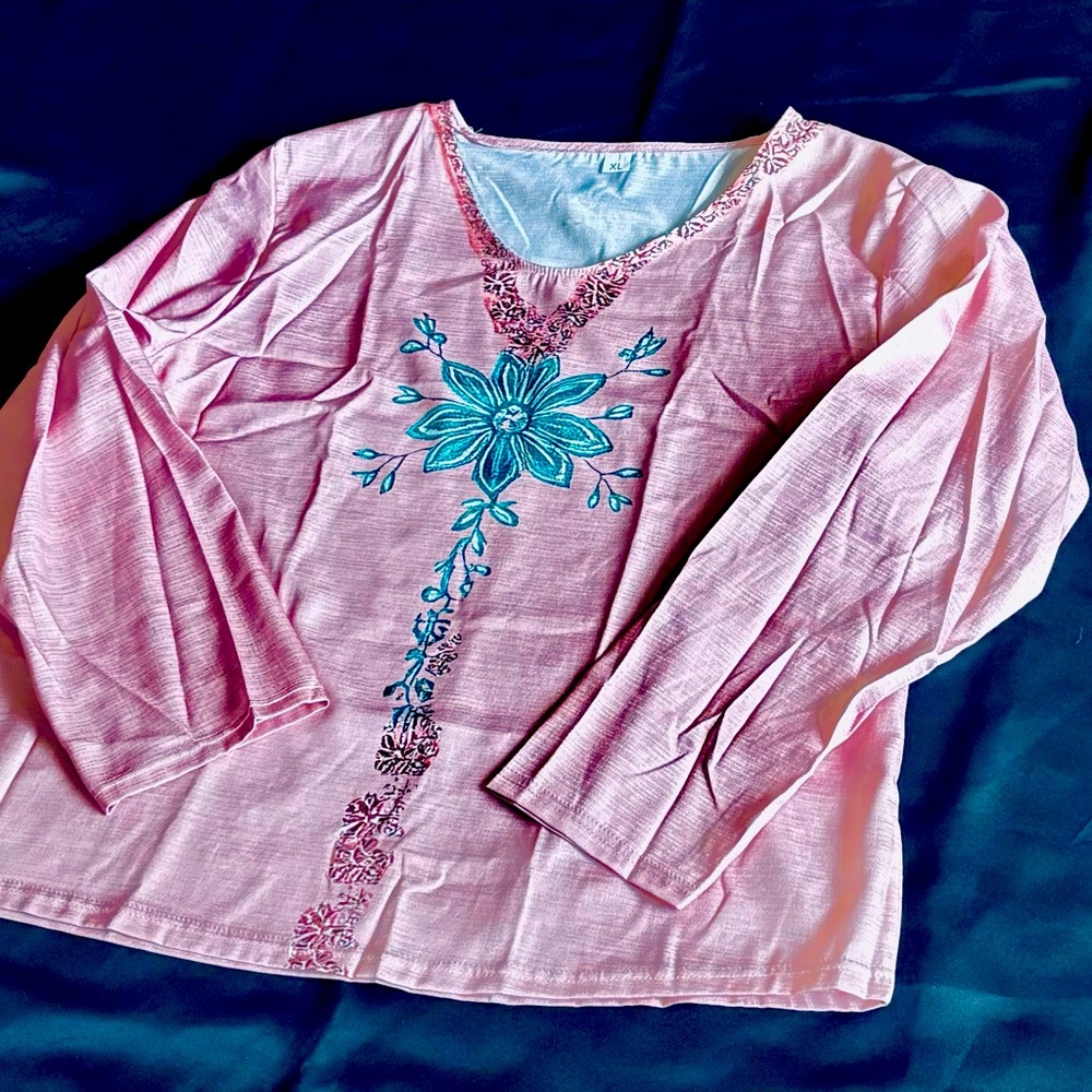 XL pink blouse with beautiful flower design